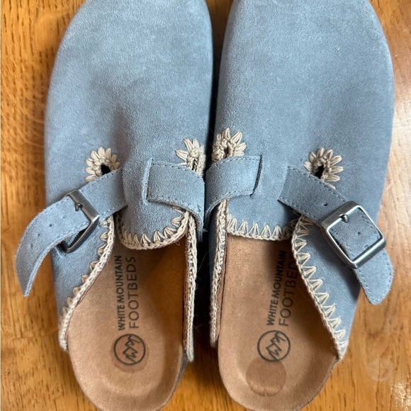 White Mountain Gray Mules with Buckle - Picture 5 of 6